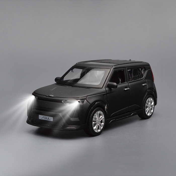 Машина металл KIA soul 12 см, (свет-звук, двер, черный матовый)инерц., в коробке